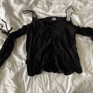 Black off the shoulder long sleeve top HM size 2